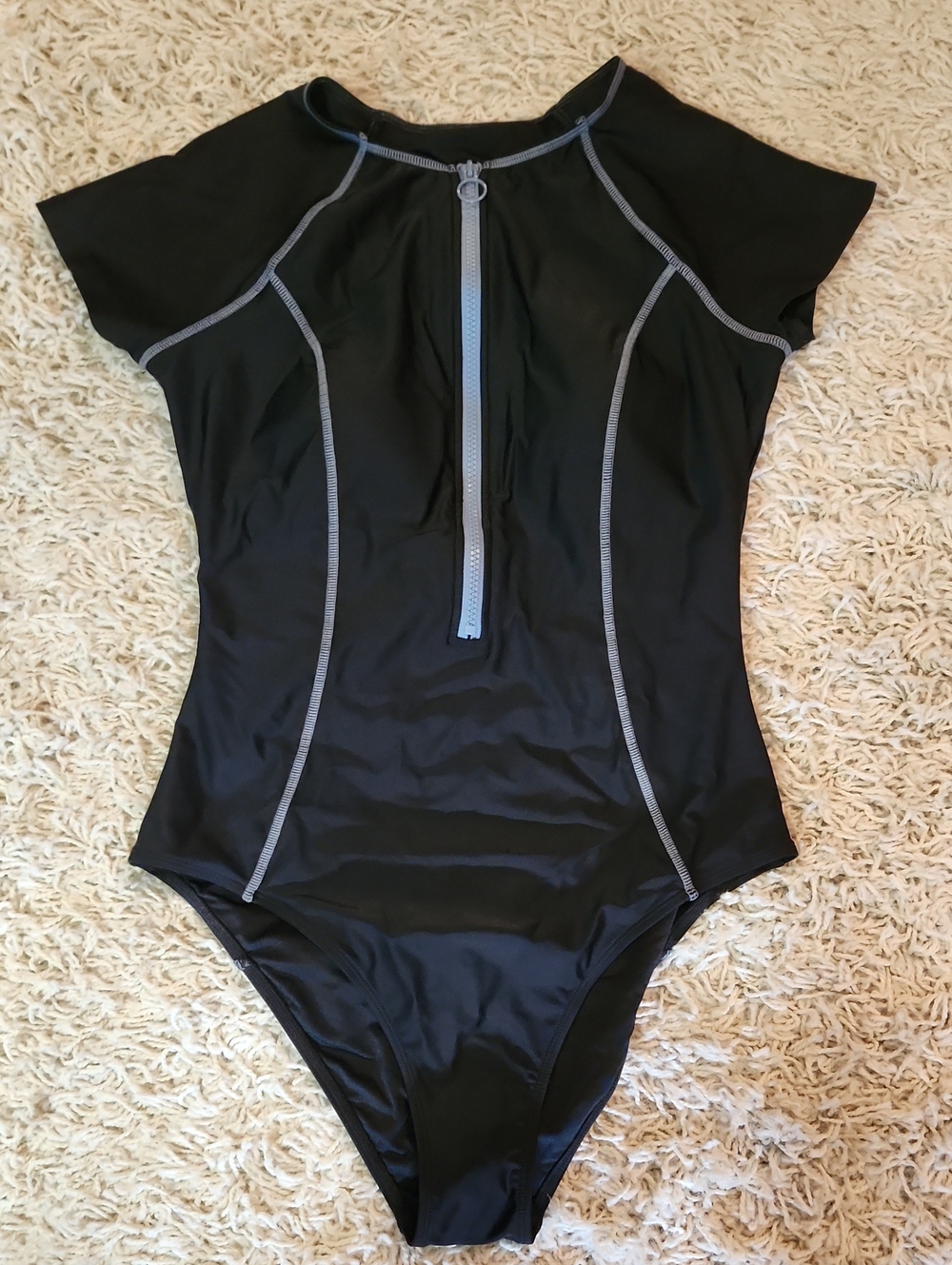 Cupshe Navy Short-Sleeve Zip-Front One-Piece Swimsuit with Contrast Stitching